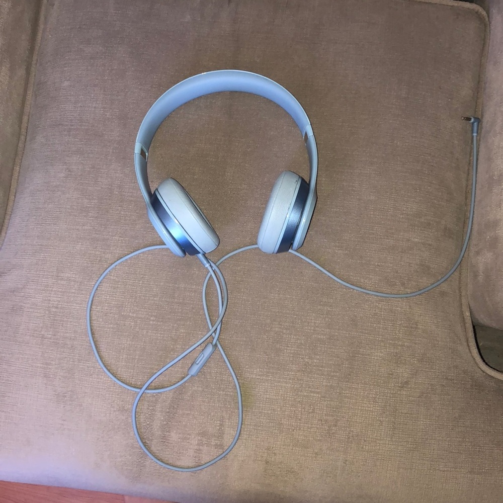 Beats solo headphones